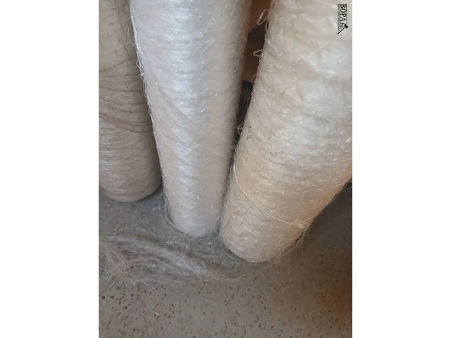 Lot 27 - restrol nylon net. 4 stuks - afbeelding 3 van  3