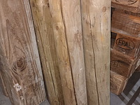 Lot 27 - ronde houten palen. 9 stuks - afbeelding 2 van  3