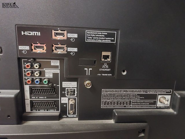 Lot 27 - tv panasonic tx-l32v10e - afbeelding 3 van  3