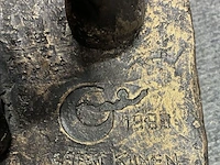 Lot 27 - vebronsd beeld staande jongen - get. geert kunen - afbeelding 5 van  5