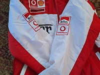 Lot 27 - vintage ferrari f1 marlboro bomberjack michael schumacher - - afbeelding 2 van  3