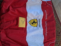 Lot 27 - vintage ferrari f1 marlboro bomberjack michael schumacher - - afbeelding 3 van  3