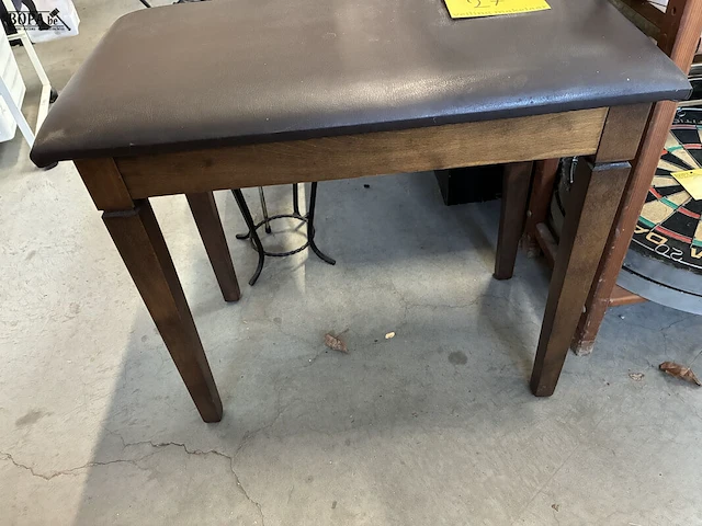 Lot 27 - vintage pianobankje - afbeelding 1 van  3