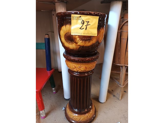 Lot 27 - w. germany zuil en bloempot - afbeelding 1 van  5