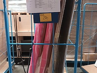Lot 270 - blauwe transportkar met inhoud - afbeelding 2 van  3