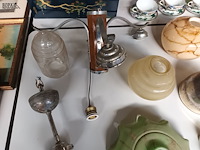 Lot 270 - glazen lampenkappen en toebehoren. 11 stuks - afbeelding 6 van  6