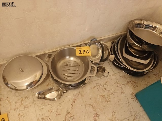 Lot 270 - inox schalen, kommen saucière. 23 stuks - afbeelding 1 van  4