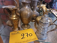 Lot 270 - koperen kannetjes. 8 stuks - afbeelding 2 van  5