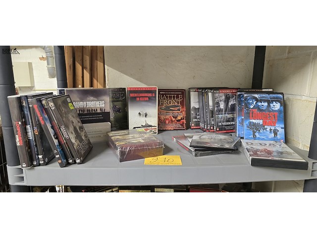 Lot 270 - lot dvd's, docu's en filme wo 1 & 2 ong 30 stuks - afbeelding 1 van  6
