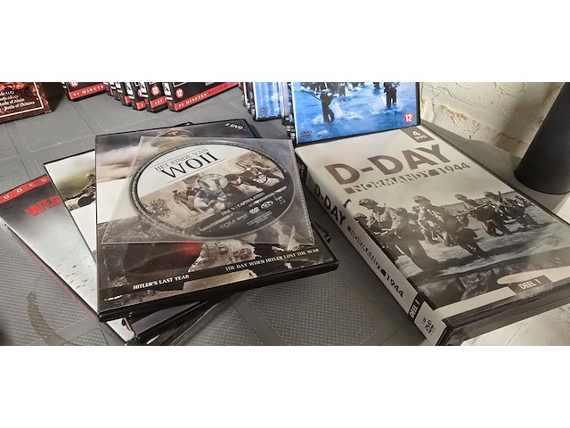 Lot 270 - lot dvd's, docu's en filme wo 1 & 2 ong 30 stuks - afbeelding 5 van  6