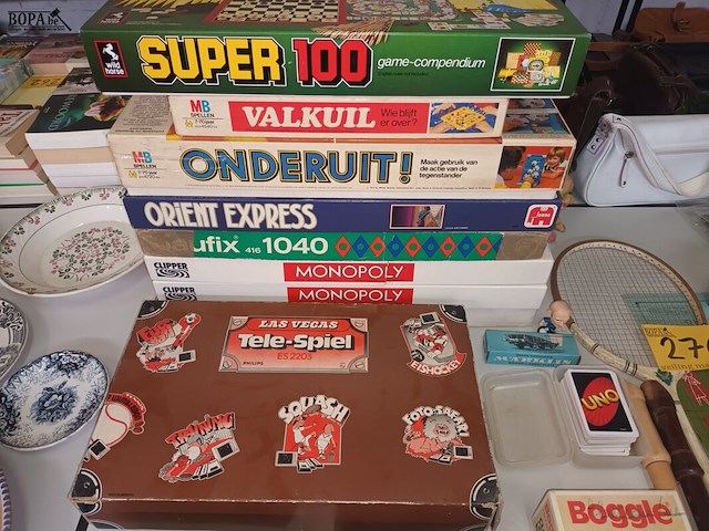 Lot 270 - speelgoed. 61 stuks - afbeelding 2 van  6