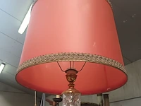 Lot 270 - tafellamp met kristallen voet - afbeelding 2 van  4