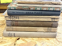 Lot 271 - felix timmermans waaronder anna marie en pieter breugel 8 bo - afbeelding 1 van  10