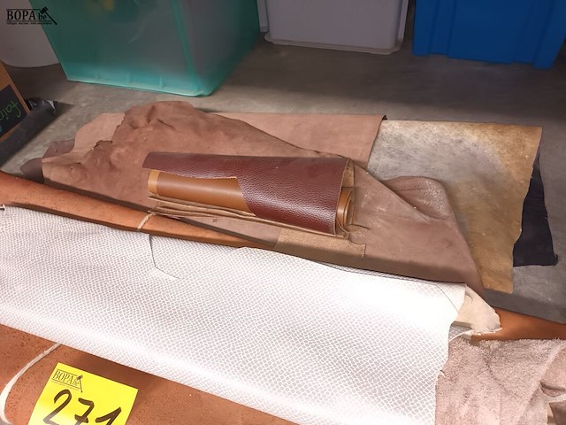 Lot 271 - leder. 5 stuks - afbeelding 3 van  4