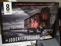 Lot 272 - dvd boxen oorlog - afbeelding 4 van  7
