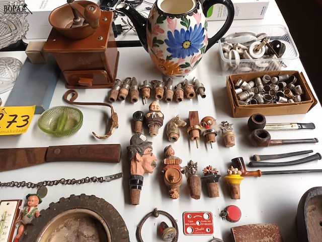Lot 273 - brocante. 75 stuks - afbeelding 2 van  9