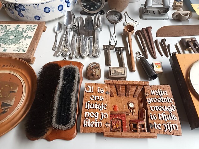 Lot 273 - brocante. 75 stuks - afbeelding 8 van  9