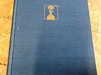 Lot 273 - felix timmermans waaronder driekoningen tryptiek en genummer - afbeelding 8 van  19