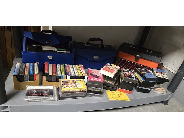 Lot 273 - muziekcassettes originele diverse genres - afbeelding 1 van  6