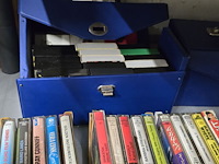 Lot 273 - muziekcassettes originele diverse genres - afbeelding 3 van  6