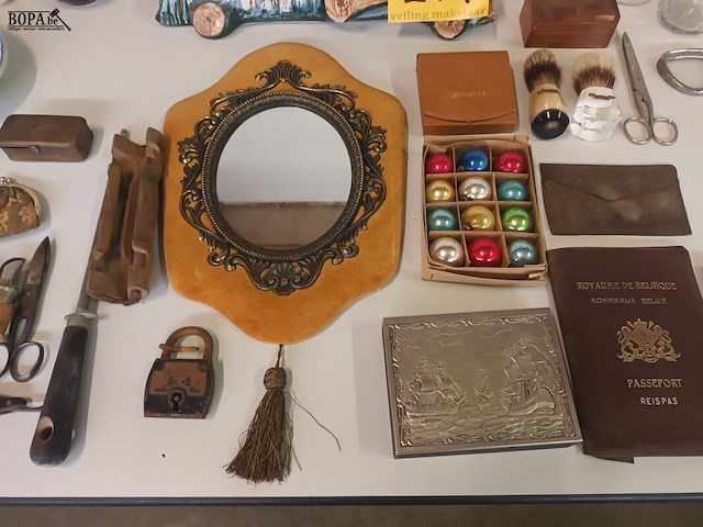 Lot 274 - brocante. 72 stuks - afbeelding 5 van  9