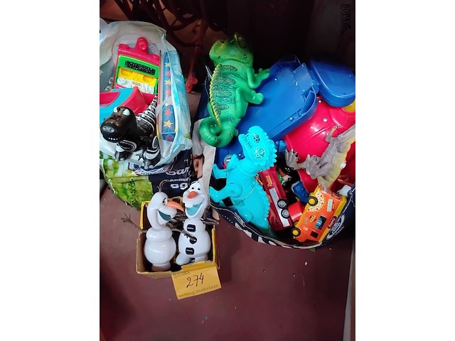 Lot 274 - lot kinderspeelgoed; oa dinosaurus, olaf disney,… - afbeelding 1 van  1