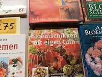 Lot 275 - boeken over bloemschikken. 6 stuks - afbeelding 3 van  4