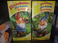 Lot 275 - tuindecoratie. 4 stuks - afbeelding 4 van  5