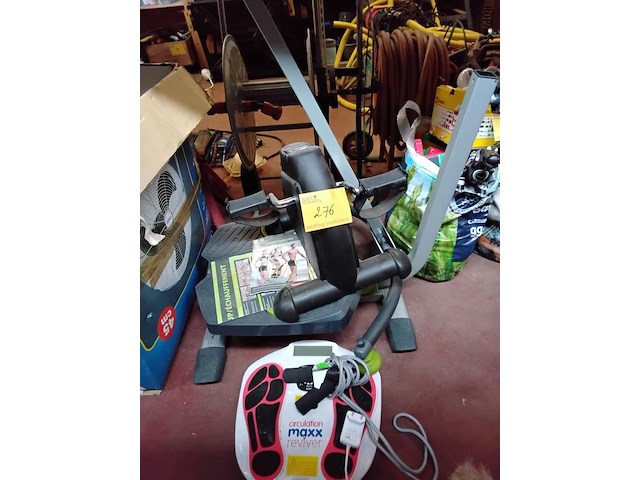 Lot 276 - fitnessmateriaal - afbeelding 1 van  1