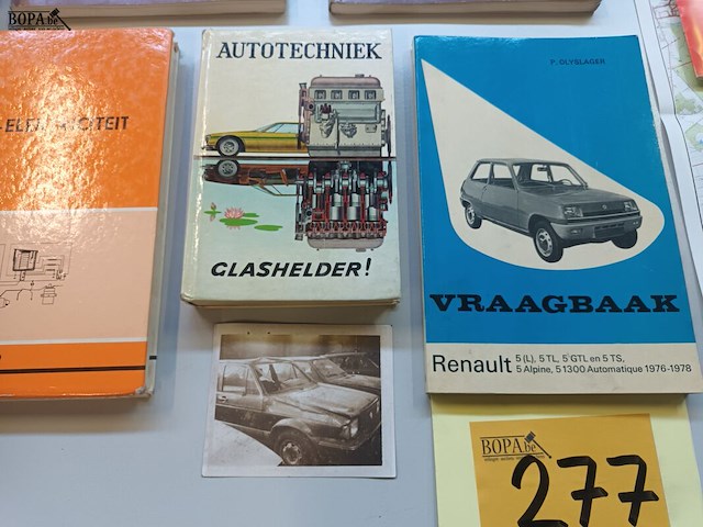 Lot 277 - autoboeken. 5 stuks - afbeelding 4 van  6