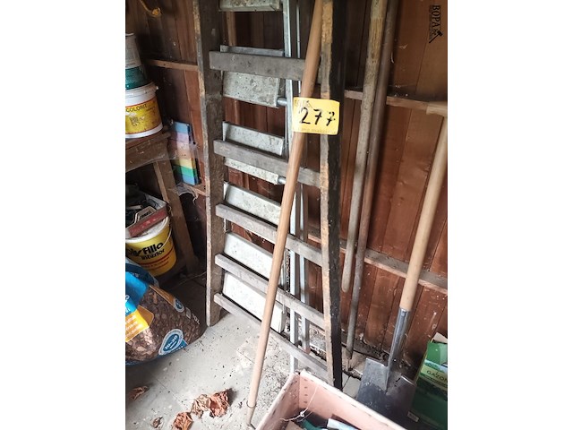 Lot 277 - diversen. inhoud tuinhuis - afbeelding 8 van  8