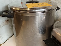 Lot 277 - kookpot en snelkoker - afbeelding 2 van  5
