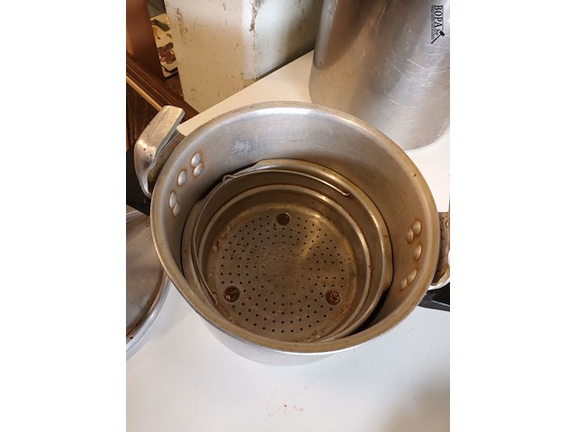 Lot 277 - kookpot en snelkoker - afbeelding 5 van  5