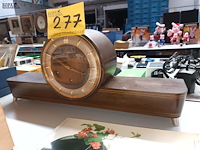 Lot 277 - tafelklok junghans - afbeelding 4 van  4