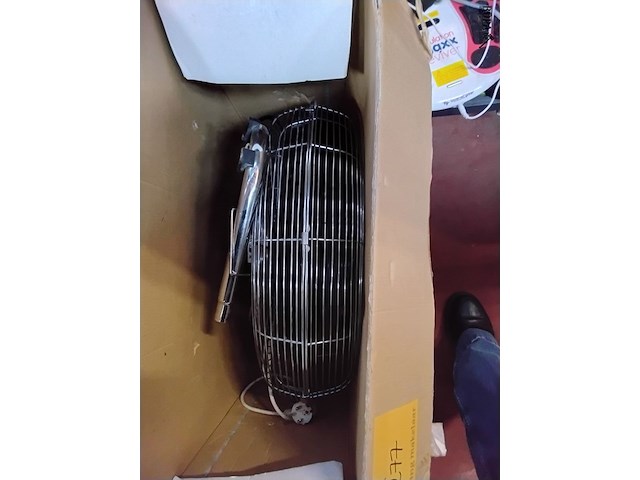 Lot 277 - ventilator - afbeelding 1 van  2