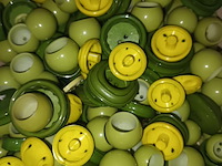 Lot 278 - doos met retro knopen - afbeelding 2 van  2