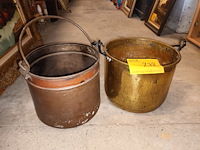 Lot 278 - koperen ketels. 2 stuks - afbeelding 2 van  3