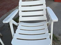 Lot 278 - plooibare tuinstoelen wit onigard collection - afbeelding 2 van  3