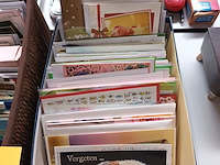 Lot 278 - wenskaarten. 4 dozen - afbeelding 3 van  4