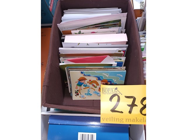 Lot 278 - wenskaarten. 4 dozen - afbeelding 4 van  4