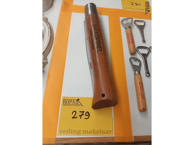 Lot 279 - groot zakmes opinel - afbeelding 1 van  5