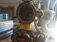 Lot 28 - antieke tafelklok