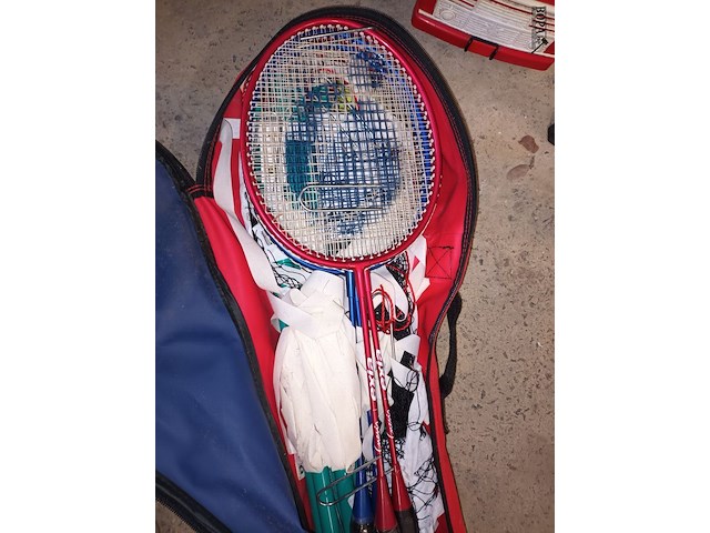 Lot 28 - badmintonset decathlon - afbeelding 3 van  4