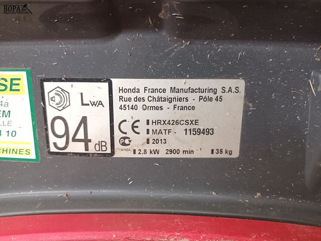 Lot 28 - benzine grasmaaier honda - afbeelding 6 van  6