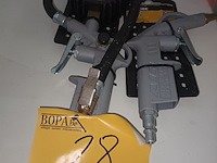 Lot 28 - blaaspistolen ironside. 2 stuks
