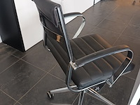Lot 28 - bureaustoel - afbeelding 2 van  3