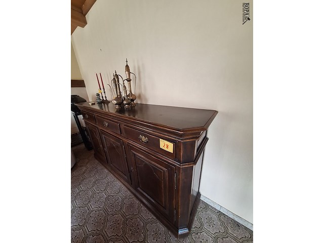 Lot 28 - dressoir kast - afbeelding 2 van  3