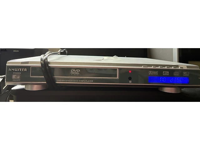 Lot 28 - dvd-speler + casette-speler - afbeelding 3 van  8