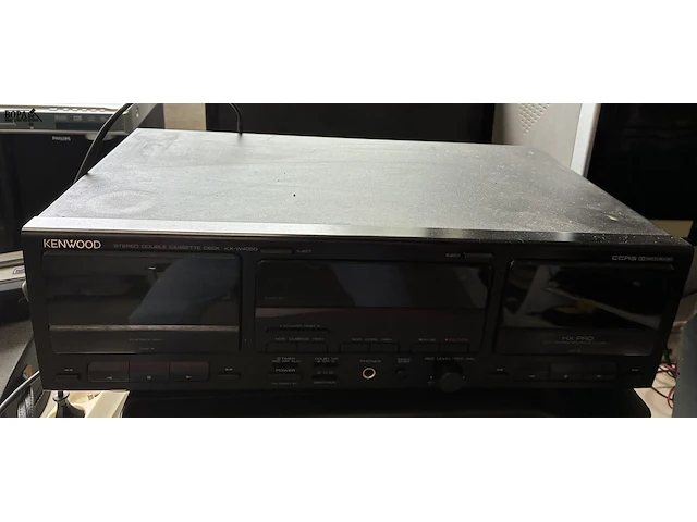 Lot 28 - dvd-speler + casette-speler - afbeelding 5 van  8