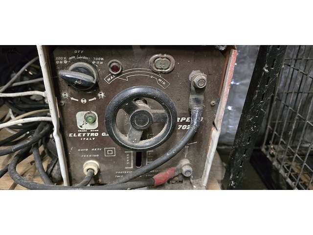 Lot 28 - elettro lasapparaat torpedo 220/380v - afbeelding 2 van  2